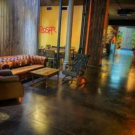 Poshtel Bilbao - Premium Hostel Екстер'єр фото